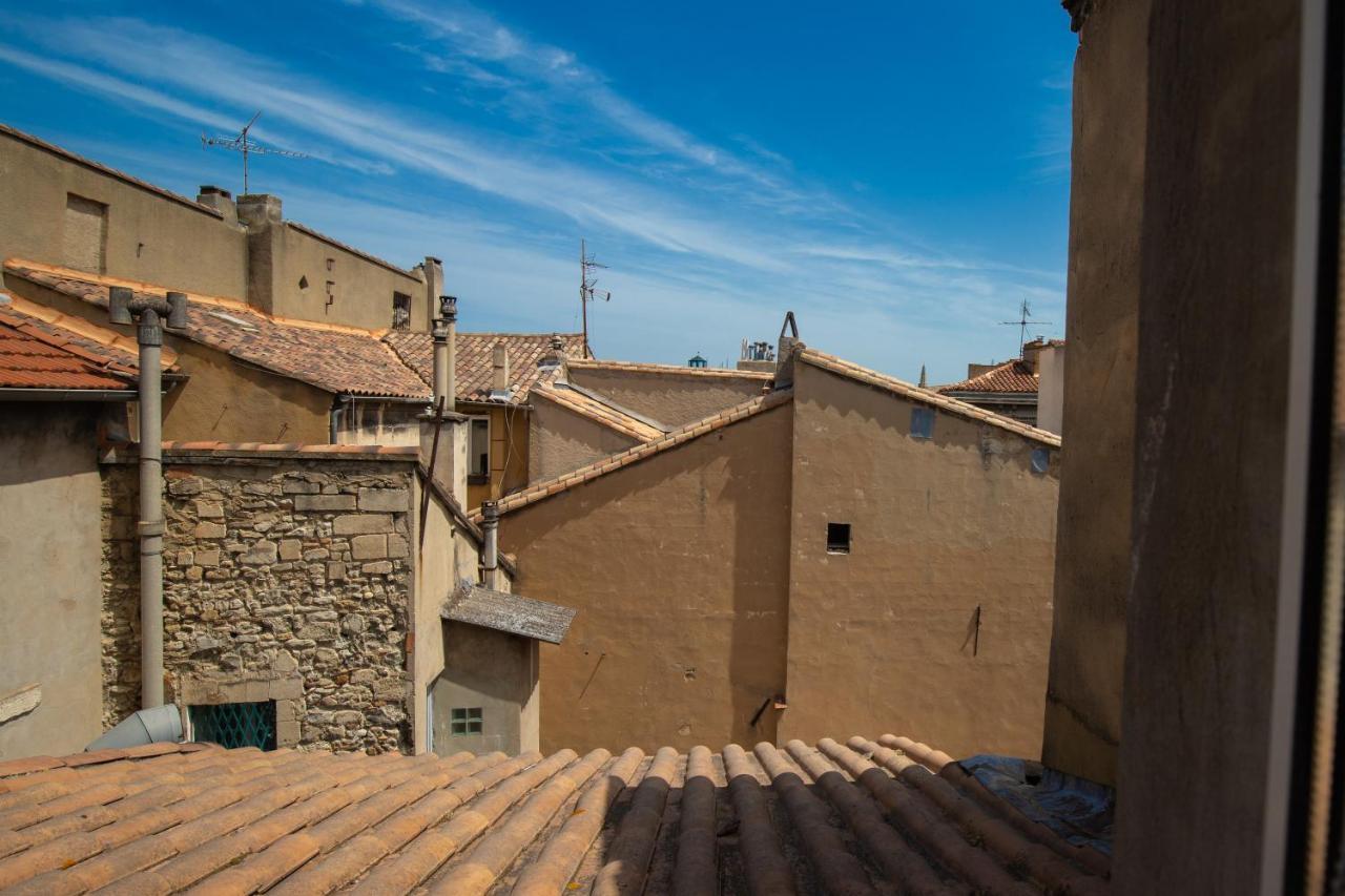 Le Chapeau Rouge Au Coeur Du Centre Historique Avignon Exterior photo
